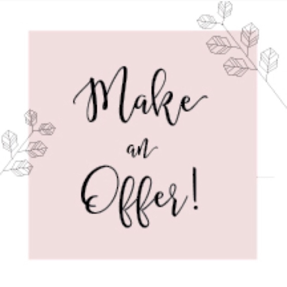 Make me an offer or bundle for an extra discount💕